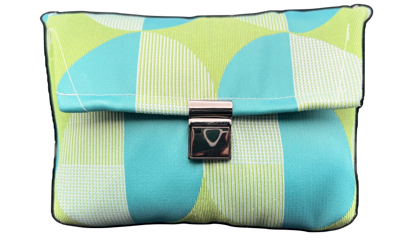 Sleek Foldover Clutch and a Perfectly Matched Change Purse